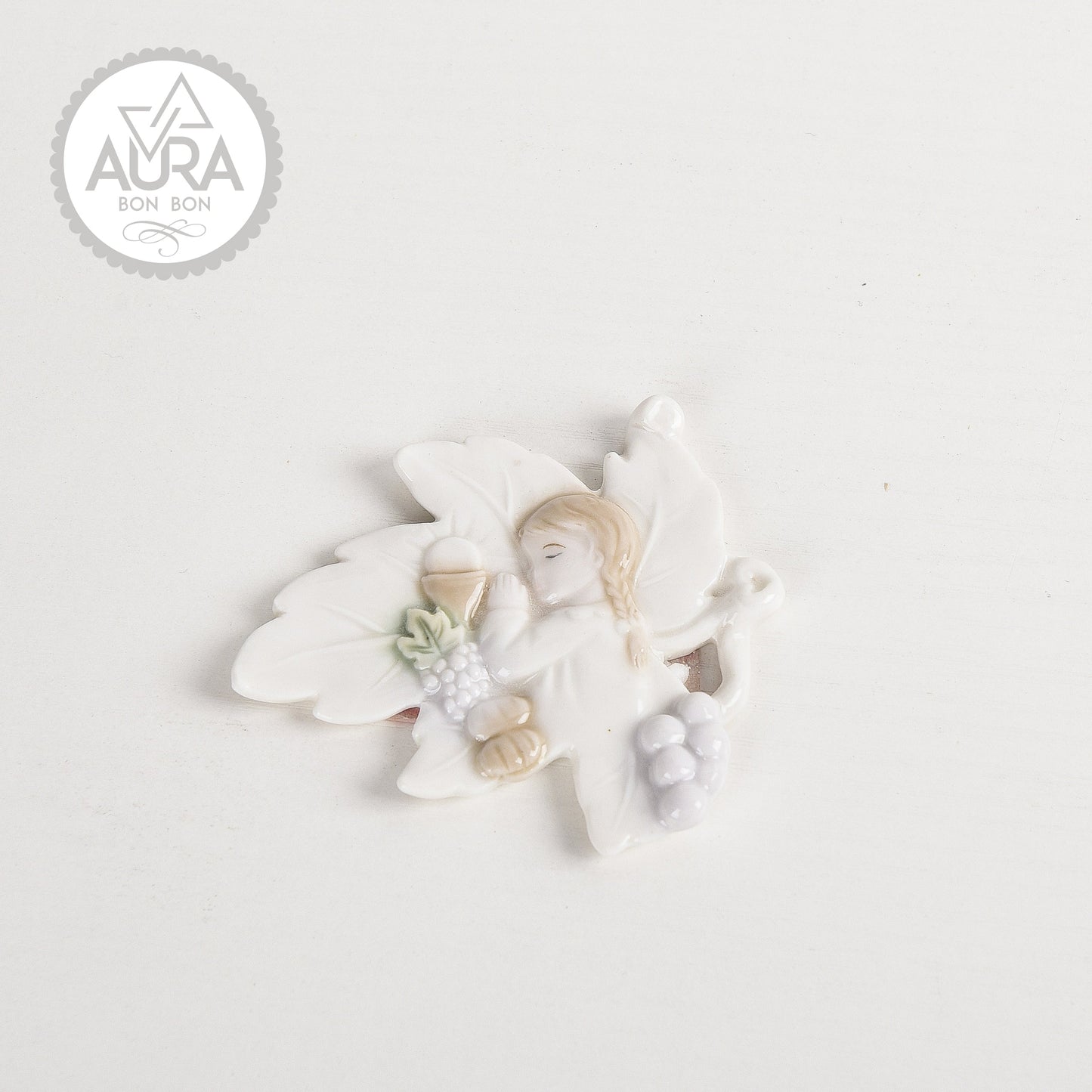 Bomboniera foglia bimba 8x7x1 cm