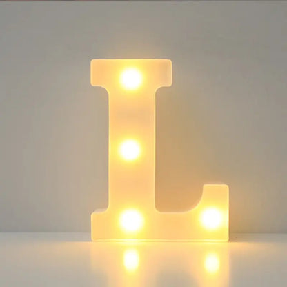Lettera LED "L" 22 cm – Luce Calda